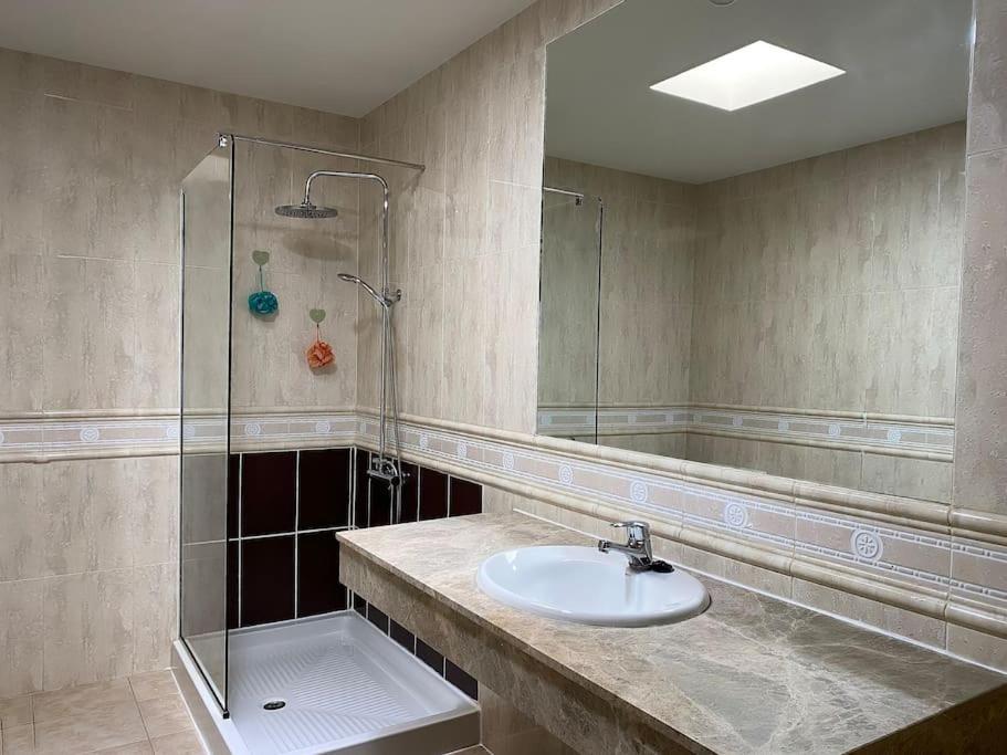 Comfortable Family House With Pool And Jacuzzi Коста де Антигуа Екстериор снимка